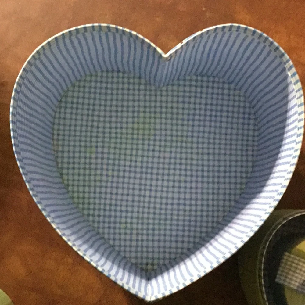 HOLLY HOBBIE Vintage  2004 Stackable Heart Boxes‎ and Hanging 